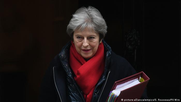 Theresa May (picture-alliance/empics/S. Rousseau/PA Wire)