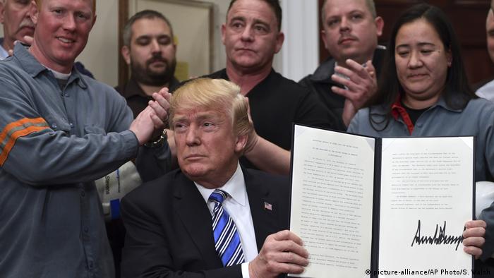 USA Trump besiegelt Strafzölle auf Stahl und Aluminium