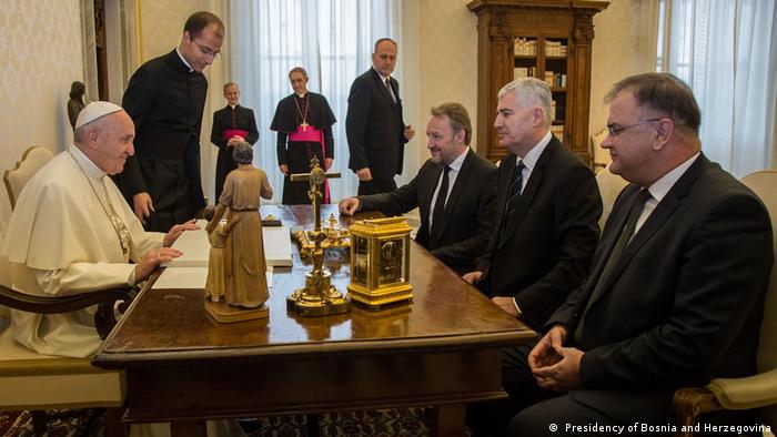 Beziehungen zwischen Bosnien und dem Heiligen Stuhl anlässlich des fünften Jahrestages des Pontifikats von Papst Franziskus ( Presidency of Bosnia and Herzegovina)