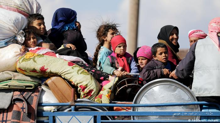 Syrien Flucht aus Afrin (Reuters/K. Ashawi)