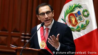Peru Martin Vizcarra Vereidigung Präsident in Lima (picture-alliance/dpa/J. Osorio)