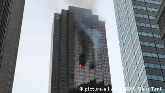 New York Feuer im Trump Tower (picture-alliance/AA/M. Saud Tanil)