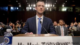 USA Facebook-Chef Zuckerberg sagt vor Handelsausschuss des Repräsentantenhauses zu Skandal um Missbrauch von privaten Nutzerdaten aus (picture alliance/AP/A. Harnik)