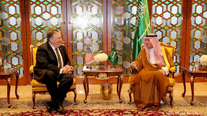 Saudi-Arabein Riad Mike Pompeo trifft Außenminister Adel Al-Jubeir in Riyadh (Reuters/Saudi Press Agency)