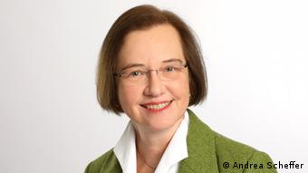 Angela Schrott, Direktorin des Instituts für Lateinamerika-Studien CELA (Andrea Scheffer<br />
)