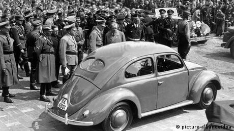 Hitler e Fusca em 1938