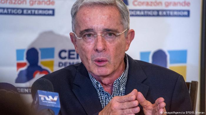 Kolumbien - Alvaro Uribe (Imago/Agencia EFE/G. Vierax)