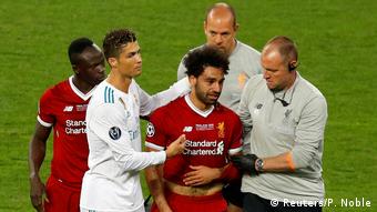 La salida de Salah marcó el partido.
