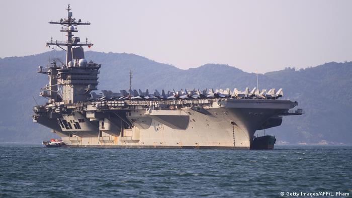 US-Flugzeugträger USS Carl Vinson auf Südchinesischem Meer (Getty Images/AFP/L. Pham)