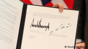 El documento bilateral firmado por Trump y Kim.