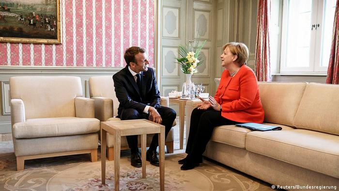 19 юни 2018: кадър от срещата на Меркел и Макрон в Германия
