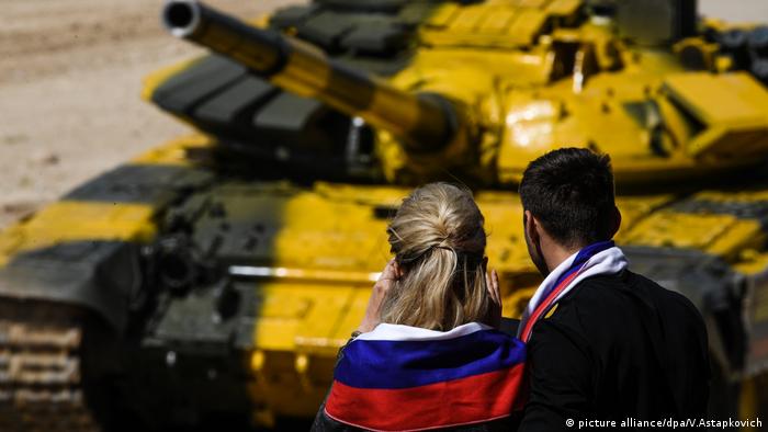 pectators watch a tank of Venezuelan Army's team