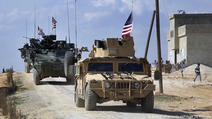 Syrien | Rückzug von US-Truppen aus Syrien angekündigt (picture-alliance/dpa/AP/Arab 24 Network)