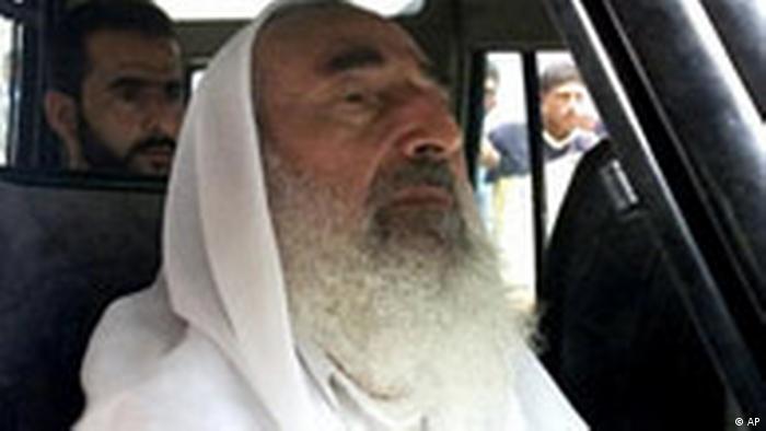 Scheich Ahmed Jassin geistlicher Führer der Hamas Bewegung (AP)