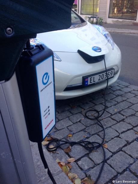 Umsonst Aufladen eines elektrischen Autos in Norwegen