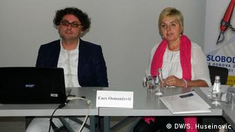 Borka Rudić s kolegom Enesom Osmančevićem na jednoj konferenciji o medijima
