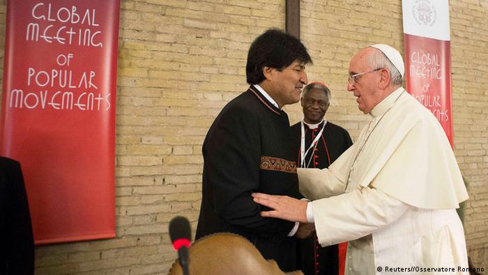 Takohen sërish: Para nëntë muajsh u takuan në Vatikan- tani presidenti i Bolivisë e pret Papën në La Paz.