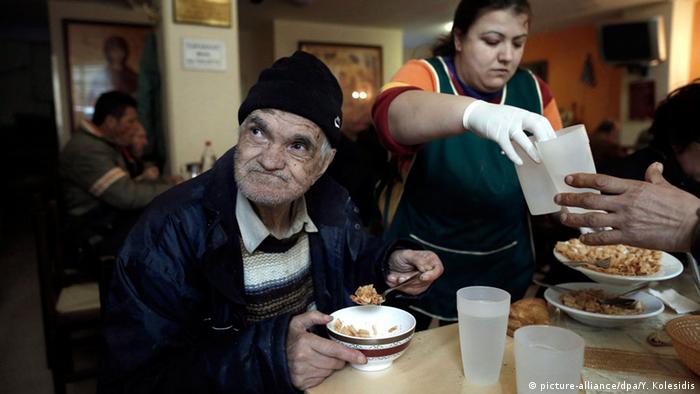 Griechenland Armut Suppenküche in Athen