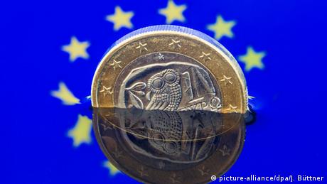 DW: Ελάφρυνση 2 δισ. ευρώ για την Ελλάδα