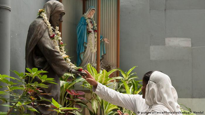 Indien Mutter Teresa Statue in Kalkutta