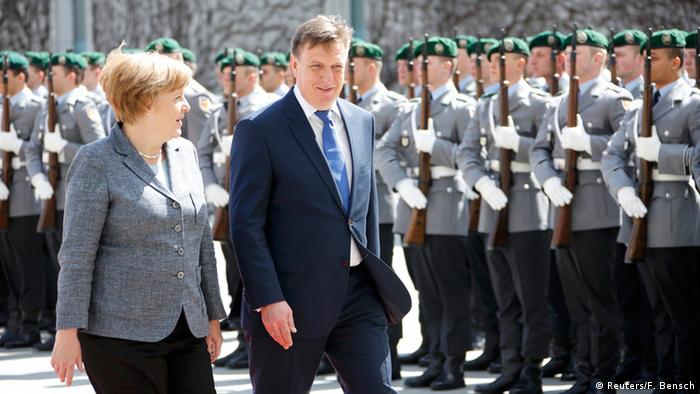 Deutschland Premierminister Lettland Maris Kucinskis & Angela Merkel