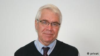 Ο Ντέιβιντ Μάρτελ είναι ειδικός σε θέματα πυροπροστασίας και καθηγητής στο Τμήμα Δασολογίας του Πανεπιστημίου του Τορόντο 