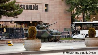 Tenk u Ankari za vrijeme pokušaja puča