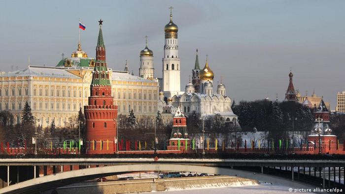 Russland Moskau Kreml Winter Eis Schnee Kälte (picture alliance/dpa)