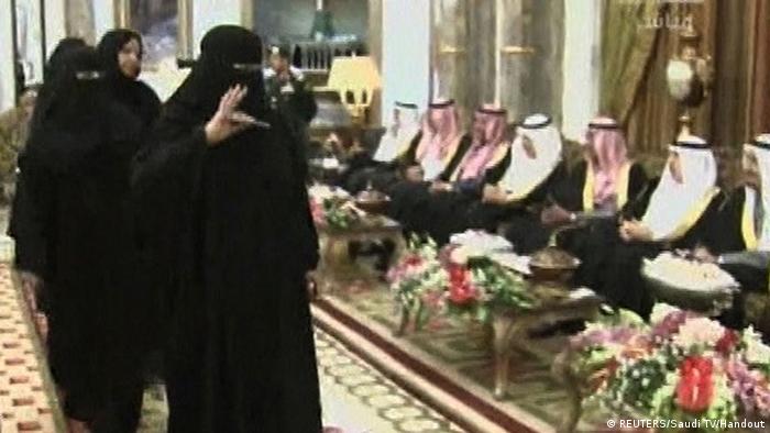Saudi Arabien Parlament Riyadh Shura Shoura Frauen weibliche Abgeordnete (REUTERS/Saudi TV/Handout)