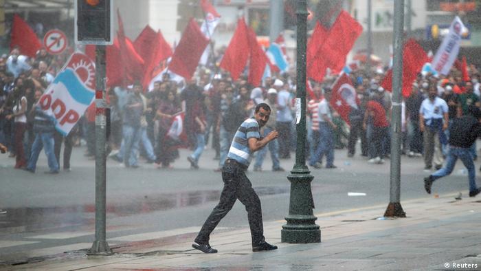 16 Haziran 2013 Ankara Kızılay Meydanı'nda bir gösteri