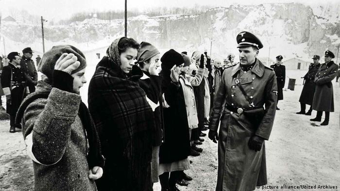 Still from Steven Spielberg's Schindler's List (picture alliance/United Archives)