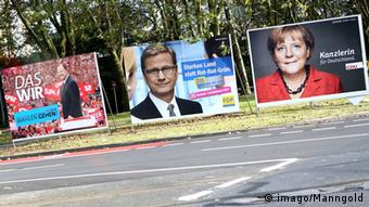 Bundestagswahl 2013 Wahlplakate CDU FDP SPD Merkel Brüderle Steinbrück (imago/Manngold)