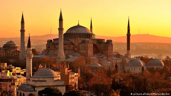 Türkei Hagia Sophia in Istanbul Sonnenaufgang (picture-alliance/Marius Becker)