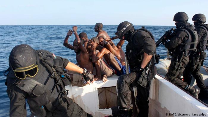 Arrest of suspected pirates by Portuguese soldiers of the frigate 'Alvares Cabral' in the Gulf of Aden, Somalia