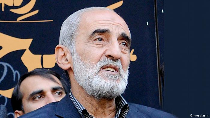 حسین شریعتمداری، نماینده رهبر جمهوری اسلامی در موسسه کیهان 