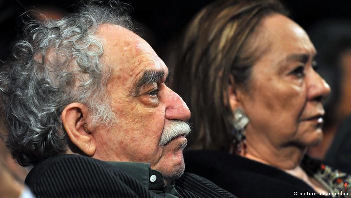 Der kolumbianische Autor Gabriel Garcia Marquez mit seiner Frau Mercedes Barcha (picture-alliance/dpa)