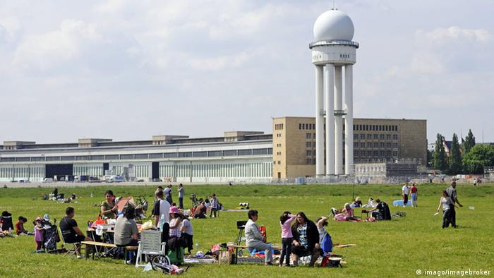 Berlin To Build On Tempelhof Despite Drop In Refugees Germany