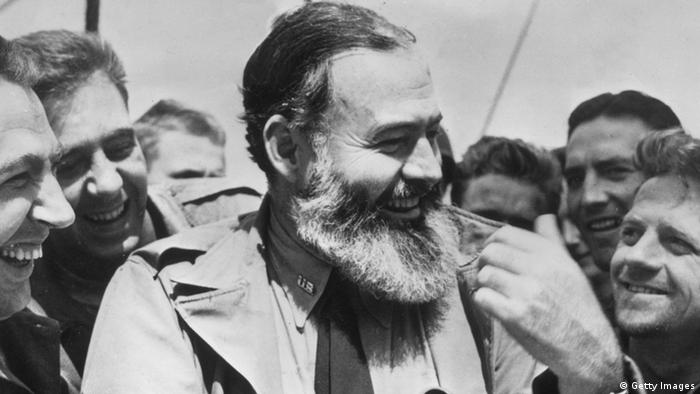 D-Day Soldaten Reporter Ernest Hemingway 1944 (Getty Images)