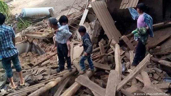 Earthquake in China′s Yunnan province kills scores | News | DW ...