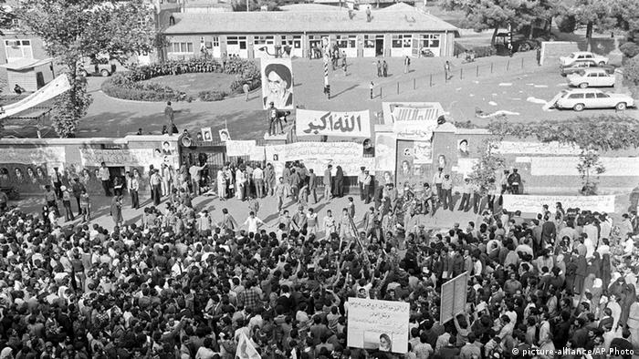 Iran Besetzung der US-Botschaft 1979 (picture-alliance/AP Photo)