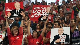 Präsidentenwahl in Tunesien 2014 Anhänger Essebsi (DW/S. Mersch)