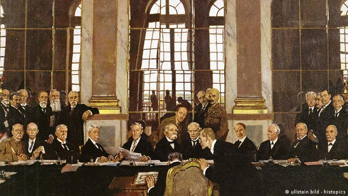 Подписание Версальского договора 28.06.1919 года. Картина Уильяма Орпена.
