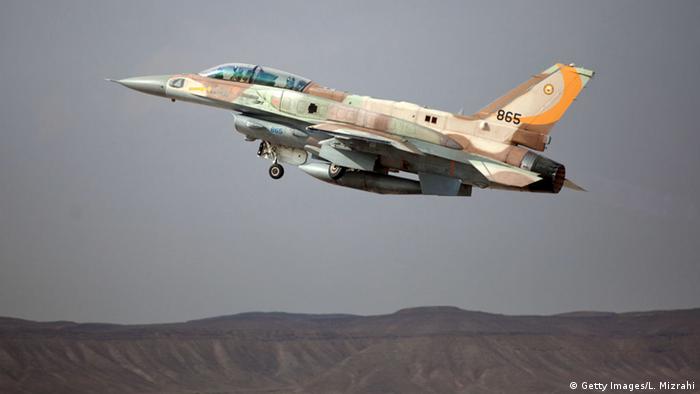 Israel F-16 Kampfflugzeug (Getty Images/L. Mizrahi)