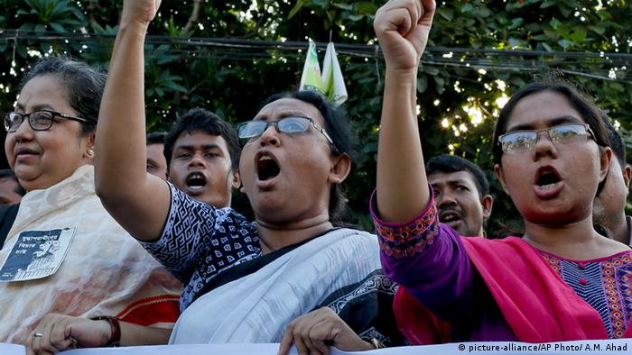 Bangladesh rocked by protests against blasphemy on Facebook