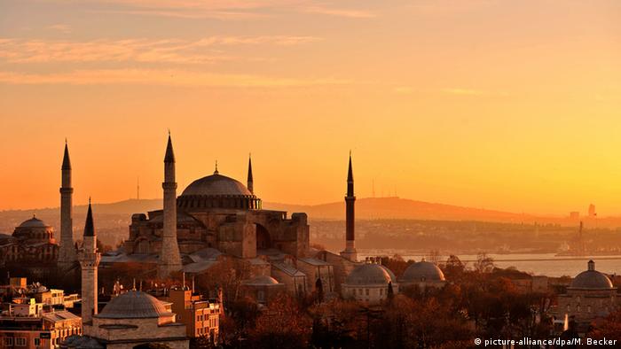 Türkei Hagia Sophia in Istanbul (picture-alliance/dpa/M. Becker)