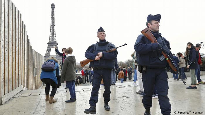 Frankreich Polizei Sicherheitskräfte (Reuters/Y. Herman)