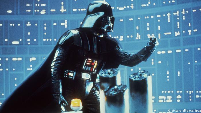 Vale también para el streaming: el que más tiene es el que más gana. Darth Vader trabaja ahora para Disney. (picture-alliance/dpa)