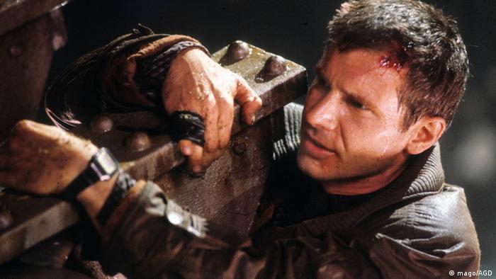 Harrison Ford as Deckard in Blade Runner (mago/AGD)
