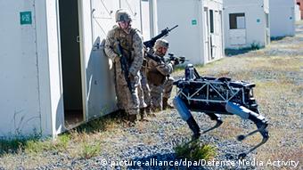 Boston Dynamics Roboter US Marines Soldaten