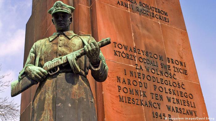 Пам'ятник солдатам Червоної Армії у Варшаві